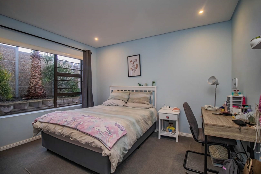 4 Bedroom Property for Sale in Island View Western Cape